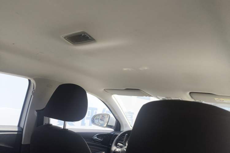 Used Jetta VS5 2020 280TSI Automatic "Thirty and Standing Tall" Edition Interior 8