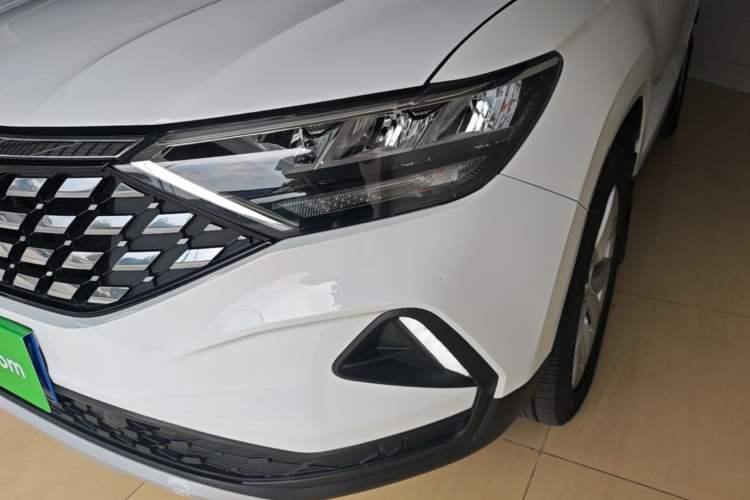 Used Jetta VS5 2020 280TSI Automatic "Thirty and Standing Tall" Edition Left Front Headlight