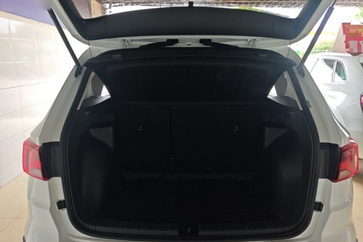 Used Jetta VS5 2020 280TSI Automatic "Thirty and Standing Tall" Edition Trunk