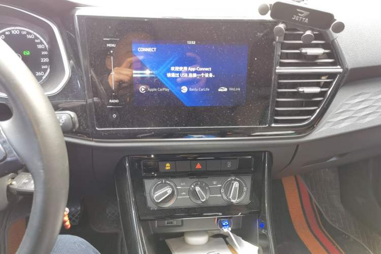 Used Jetta VS5 2021 280TSI Automatic Trend Edition Audio And AC Panel