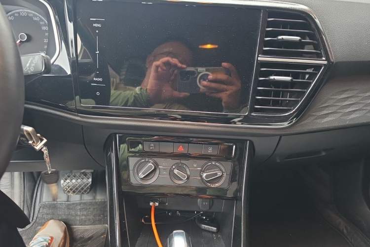 Used Jetta VS5 2021 280TSI Automatic Trend Edition Audio And AC Panel