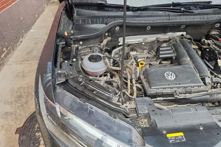 Used Jetta VS5 2021 280TSI Automatic Trend Edition Engine Bay Right