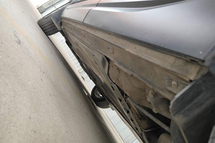 Used Jetta VS5 2021 280TSI Automatic Enjoyment Model Left Side Sill