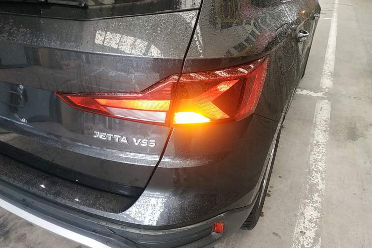 Used Jetta VS5 2021 280TSI Automatic Enjoyment Model Right Rear Taillight