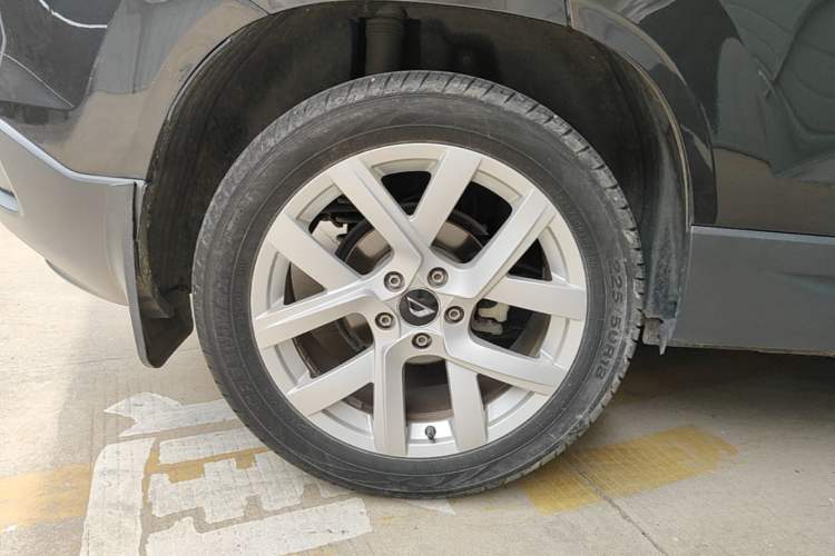 Used Jetta VS5 2021 280TSI Automatic Enjoyment Model Right Rear Wheel Hub