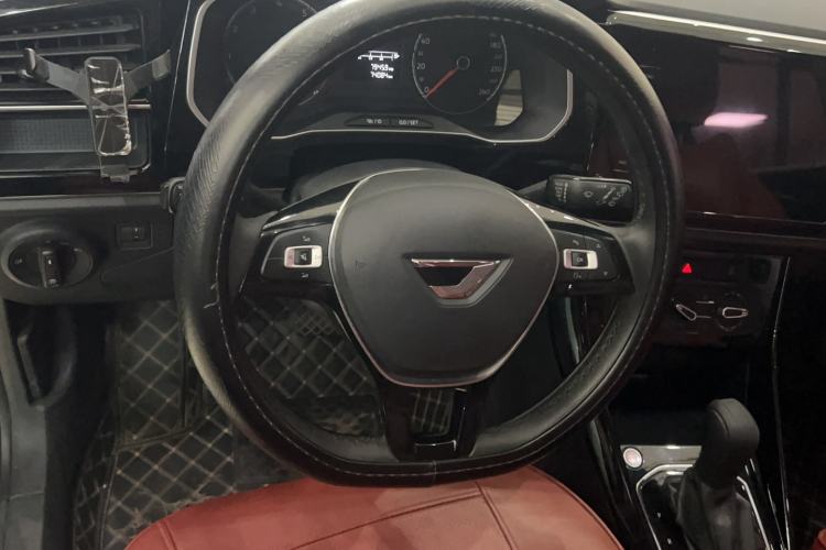 Used Jetta VS5 2021 280TSI Automatic Enjoyment Model Steering Wheel