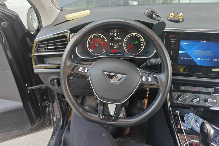 Used Jetta VS5 2021 280TSI Automatic Trend Edition Steering Wheel