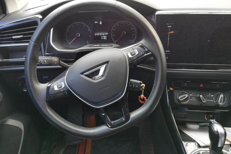 Used Jetta VS5 2021 280TSI Automatic Trend Edition Steering Wheel