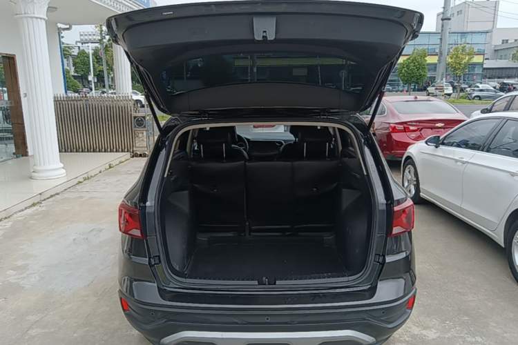 Used Jetta VS5 2021 280TSI Automatic Trend Edition Trunk