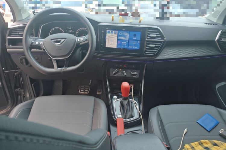 Used Jetta VS5 2021 280TSI Automatic Enjoyment Model Center Console