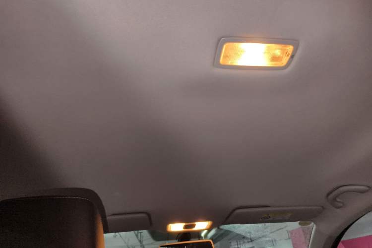 Used Jetta VS5 2021 280TSI Automatic Enjoyment Model Headliner