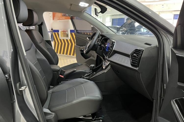 Used Jetta VS5 2021 280TSI Automatic Enjoyment Model Interior 9