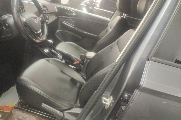 Used Jetta VS5 2021 280TSI Automatic Trend Edition Left Front Seat