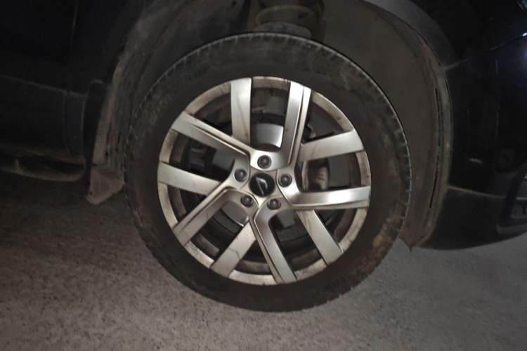 Used Jetta VS5 2021 280TSI Automatic Enjoyment Model Right Front Wheel Hub