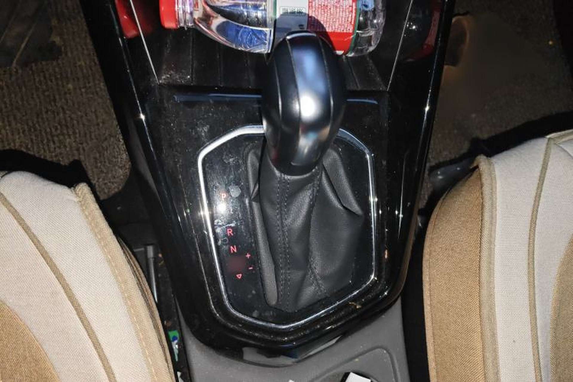 Used Jetta VS5 2021 280TSI Automatic Trend Edition Gear Lever