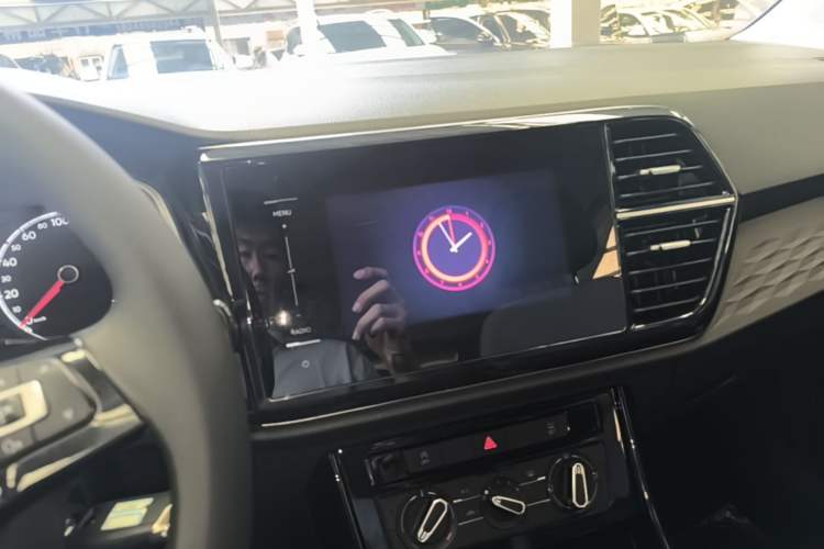Used Jetta VS5 2021 280TSI Automatic Trend Edition Audio And AC Panel