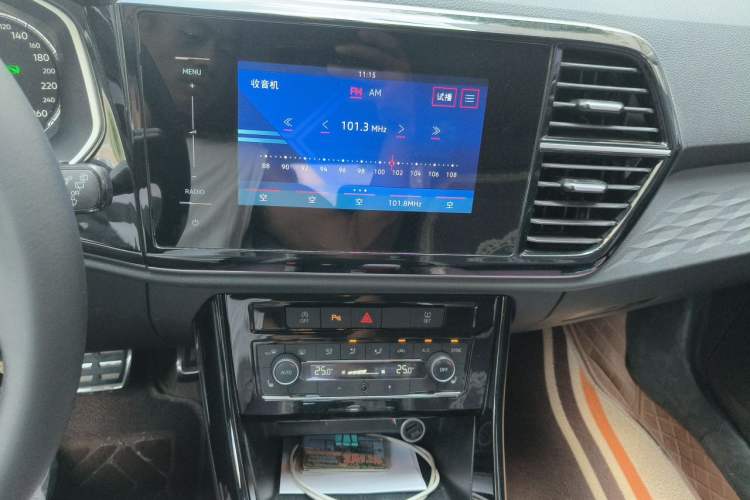 Used Jetta VS5 2021 280TSI Automatic Glory Edition Audio And AC Panel