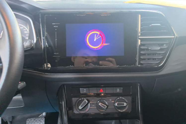 Used Jetta VS5 2021 280TSI Automatic Trend Edition Audio And AC Panel