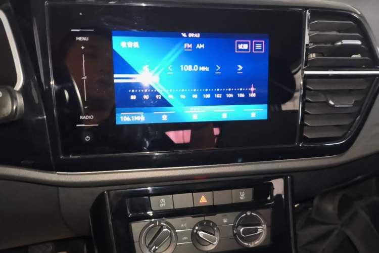 Used Jetta VS5 2021 280TSI Manual Entry-Level Trim Audio And AC Panel