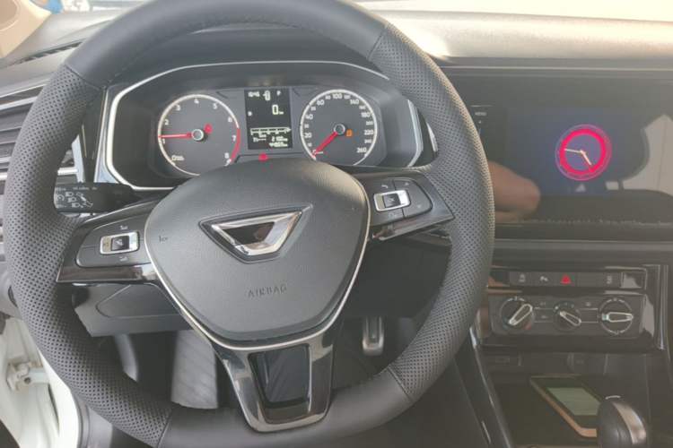 Used Jetta VS5 2021 30th Anniversary Edition Automatic Enjoyment Model Center Console