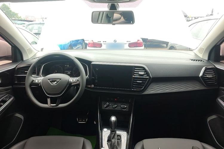 Used Jetta VS5 2021 280TSI Automatic Enjoyment Model Center Console