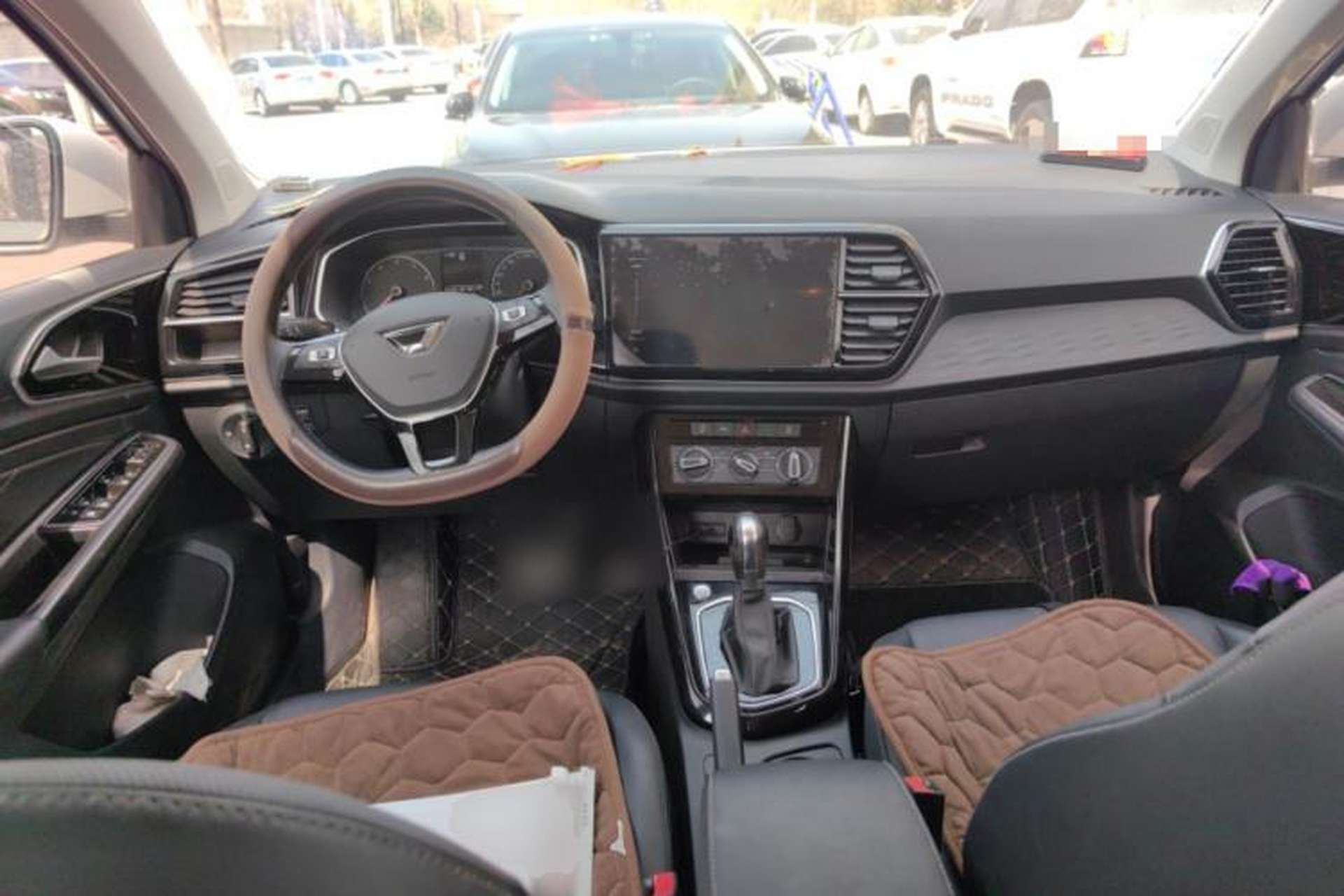 Used Jetta VS5 2021 280TSI Automatic Enjoyment Model Center Console