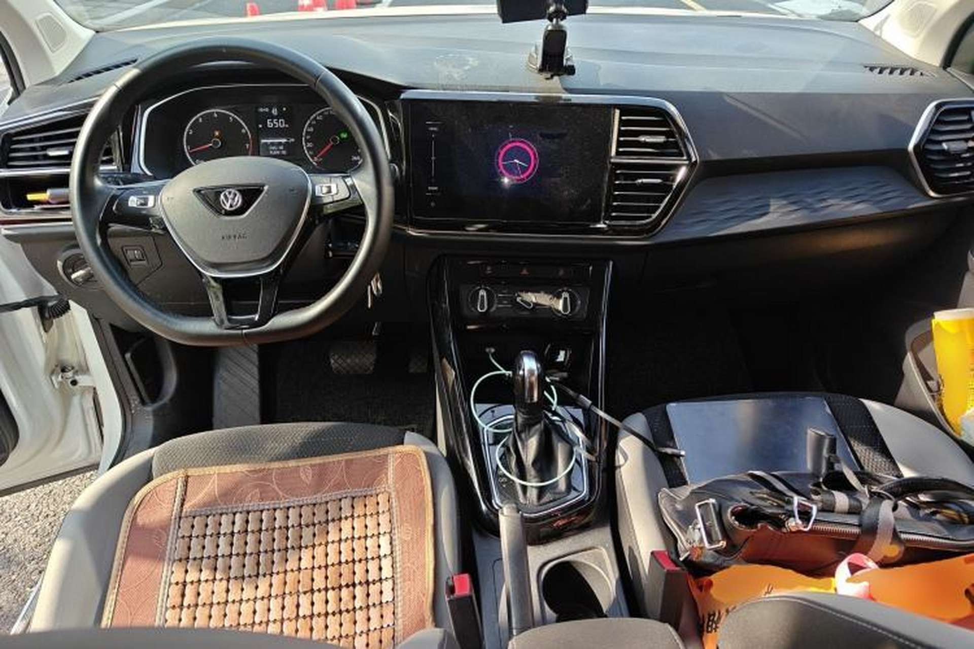 Used Jetta VS5 2021 280TSI Automatic Trend Edition Center Console