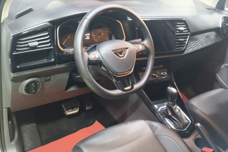 Used Jetta VS5 2021 30th Anniversary Edition Automatic Enjoyment Model Center Console