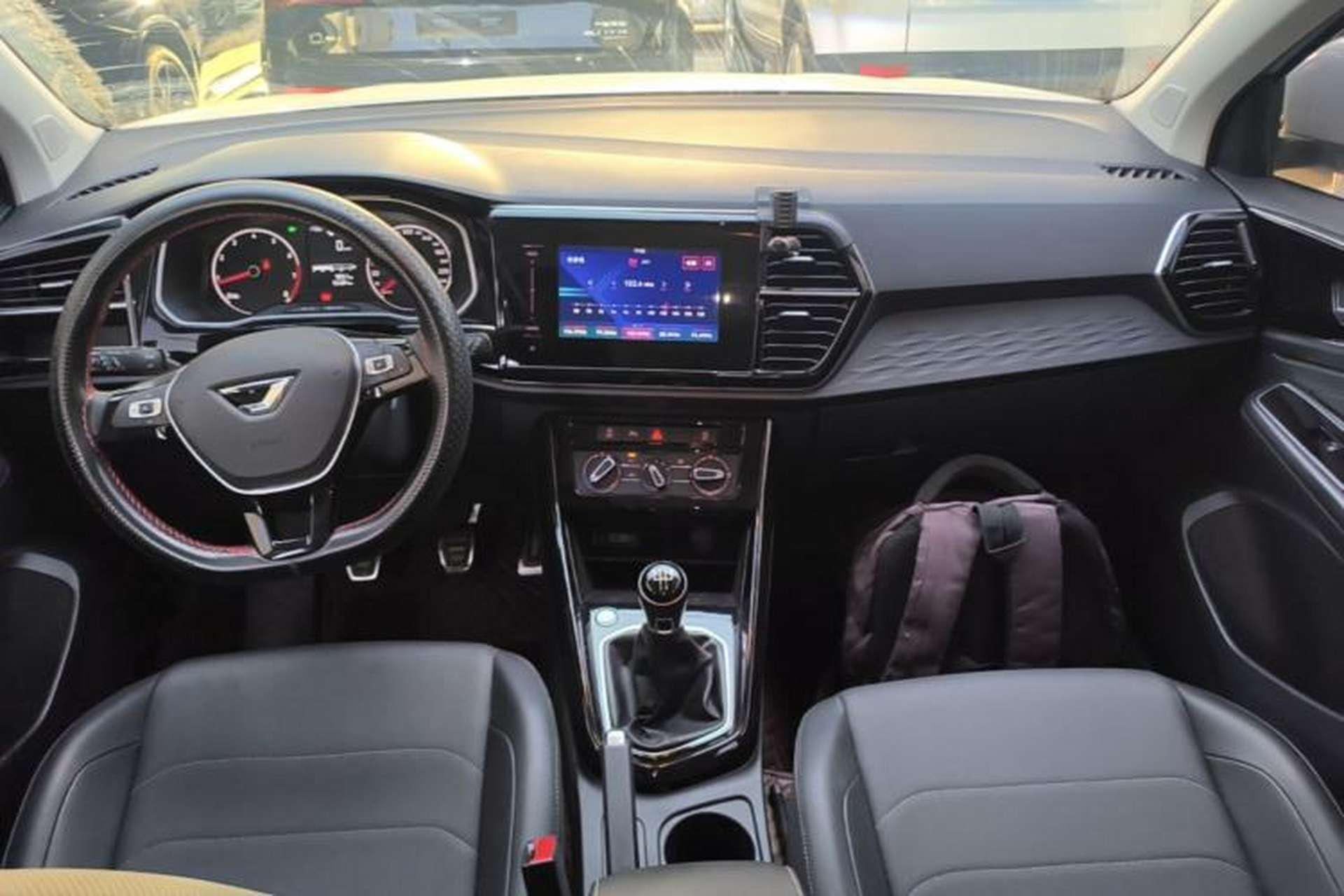 Used Jetta VS5 2021 280TSI Manual Enjoyment Model Center Console