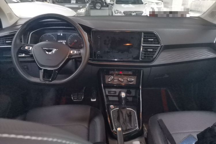 Used Jetta VS5 2021 280TSI Automatic Enjoyment Model Center Console