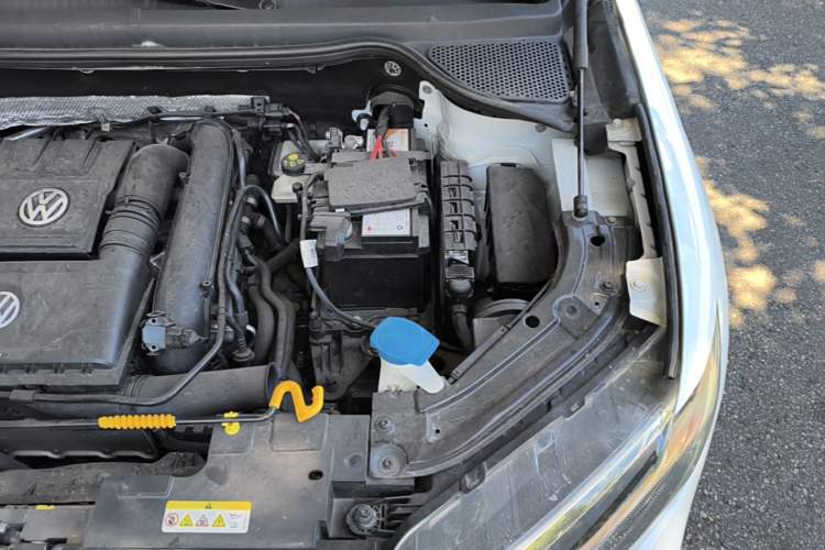 Used Jetta VS5 2021 280TSI Automatic Enjoyment Model Engine Bay Left