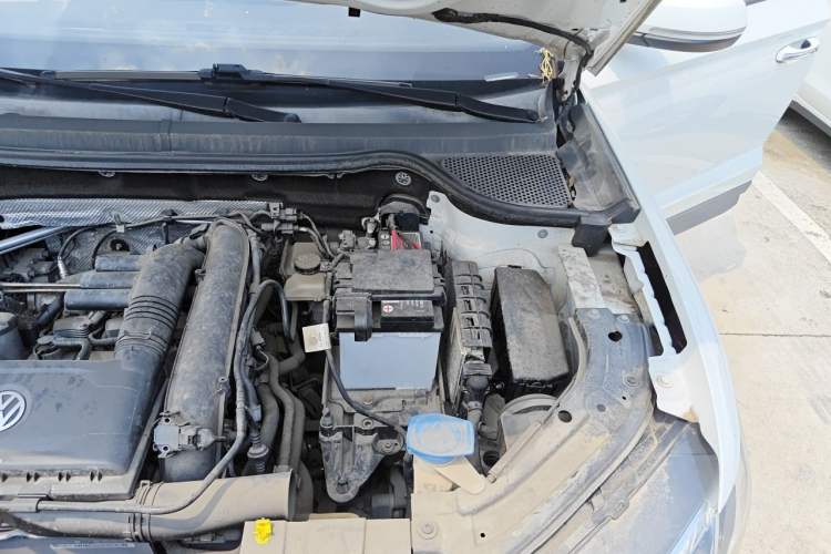 Used Jetta VS5 2021 280TSI Manual Enjoyment Model Engine Bay Left
