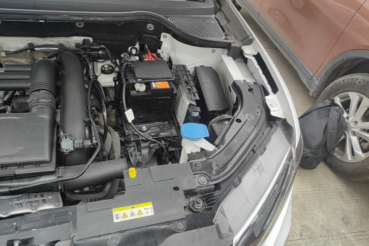 Used Jetta VS5 2021 280TSI Automatic Trend Edition Engine Bay Left