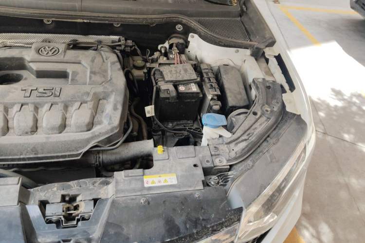 Used Jetta VS5 2021 280TSI Automatic Enjoyment Model Engine Bay Left