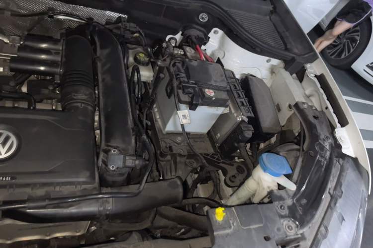 Used Jetta VS5 2021 280TSI Automatic Enjoyment Model Engine Bay Left