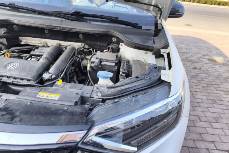 Used Jetta VS5 2021 30th Anniversary Edition Automatic Enjoyment Model Engine Bay Left