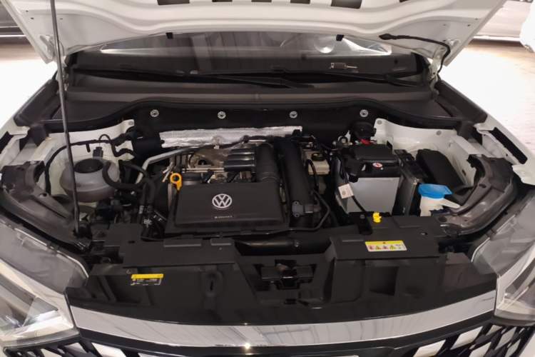 Used Jetta VS5 2021 280TSI Manual Entry-Level Trim Engine Bay