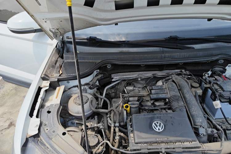 Used Jetta VS5 2021 280TSI Manual Enjoyment Model Engine Bay Right