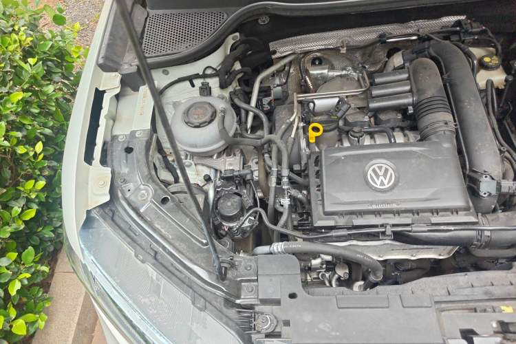 Used Jetta VS5 2021 280TSI Automatic Enjoyment Model Engine Bay Right