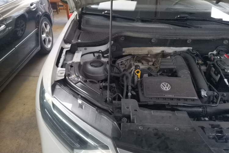Used Jetta VS5 2021 280TSI Automatic Enjoyment Model Engine Bay Right