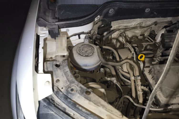 Used Jetta VS5 2021 280TSI Automatic Trend Edition Engine Bay Right