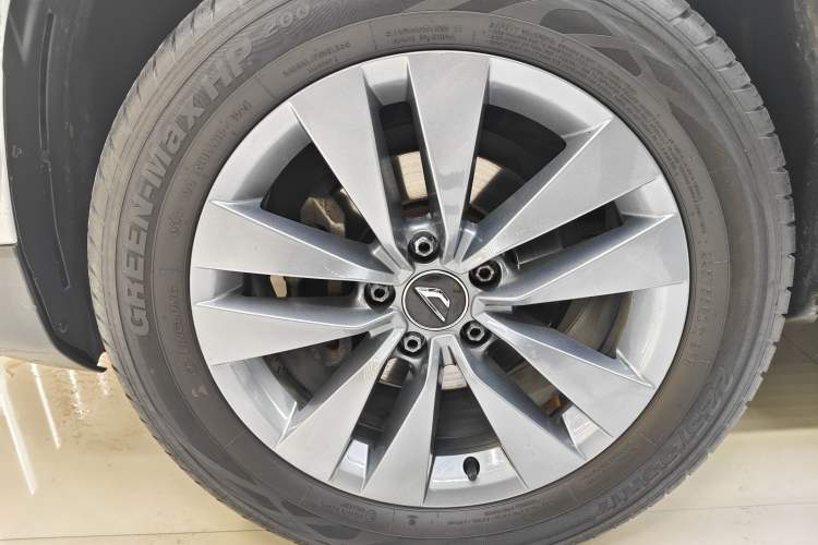 Used Jetta VS5 2021 280TSI Automatic Trend Edition Exterior 5