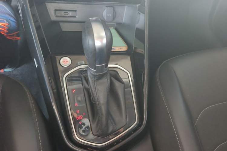 Used Jetta VS5 2021 30th Anniversary Edition Automatic Enjoyment Model Gear Lever
