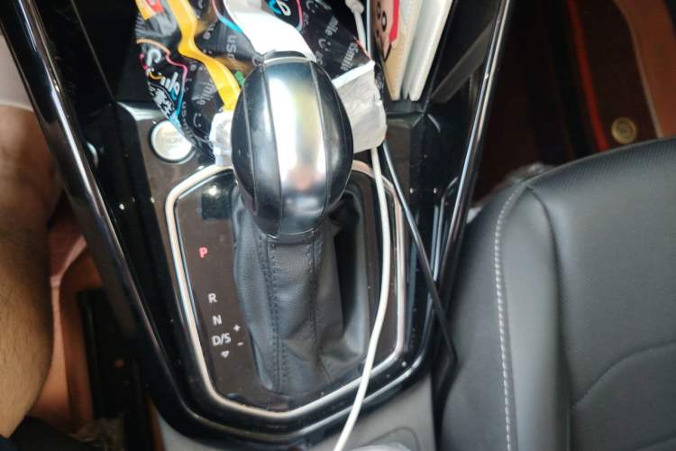 Used Jetta VS5 2021 30th Anniversary Edition Automatic Enjoyment Model Gear Lever