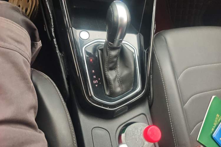 Used Jetta VS5 2021 280TSI Automatic Enjoyment Model Gear Lever