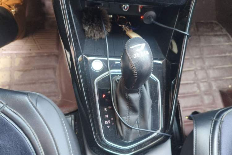 Used Jetta VS5 2021 30th Anniversary Edition Automatic Enjoyment Model Gear Lever