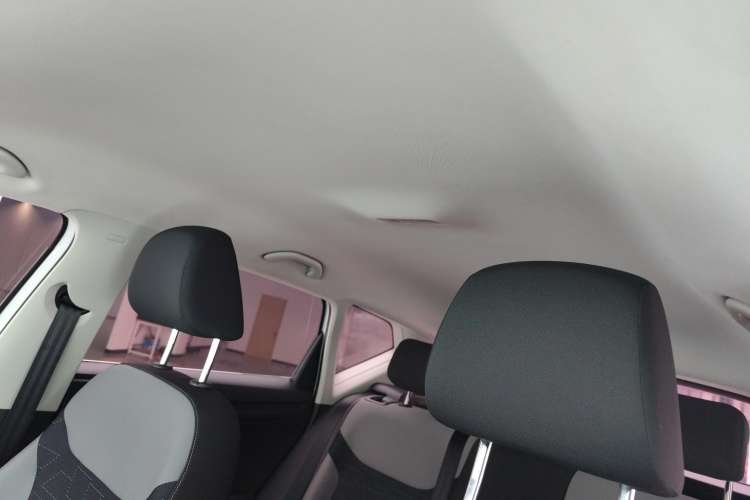 Used Jetta VS5 2021 280TSI Automatic Trend Edition Headliner