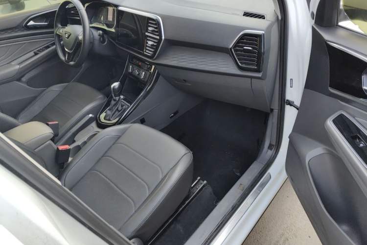 Used Jetta VS5 2021 280TSI Automatic Enjoyment Model Interior 2