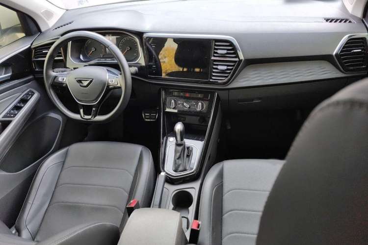 Used Jetta VS5 2021 280TSI Automatic Enjoyment Model Interior 4