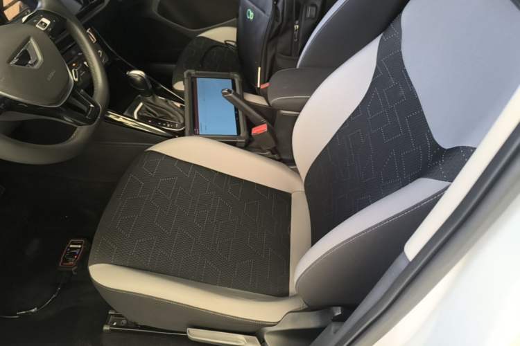 Used Jetta VS5 2021 280TSI Automatic Trend Edition Left Front Seat